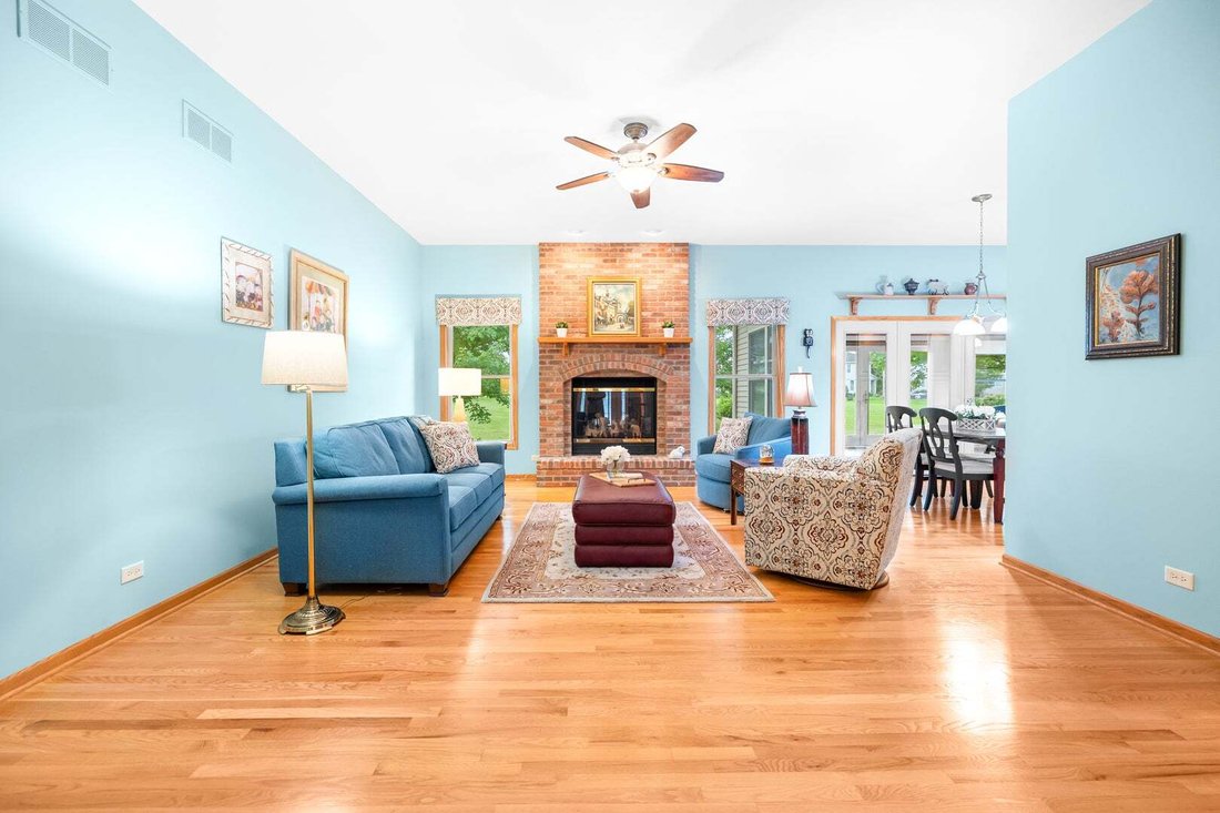 House in Pingree Grove, Illinois, United States 3 - 18612688