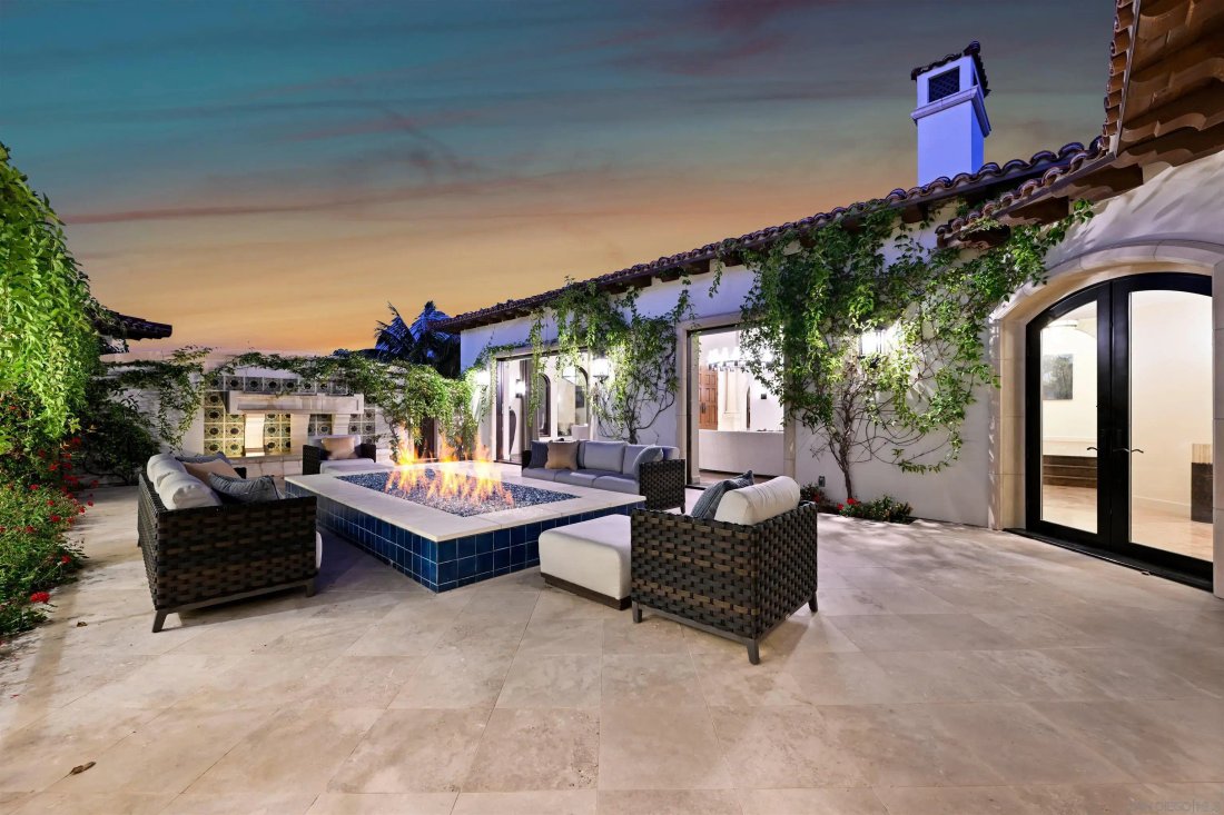Rancho Santa Fe, California, United States 3 - 18613311