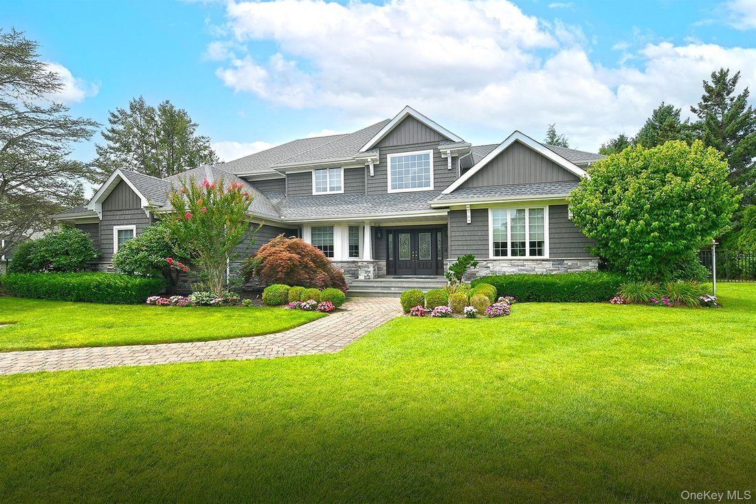 House in Melville, New York, United States 2 - 18609264