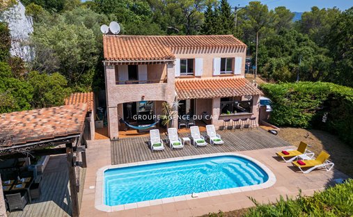 Villa in Valescure-Vaulongue-Clair Bois-Vallon Suveret, Saint-Raphaël, Frankreich 1