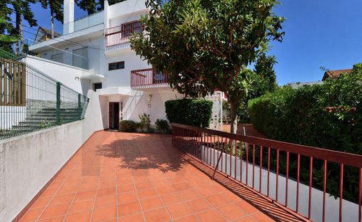 Townhouse in Oeiras e Sao Juliao da Barra, Paco de Arcos e Caxias, Lisbon, Portugal 1