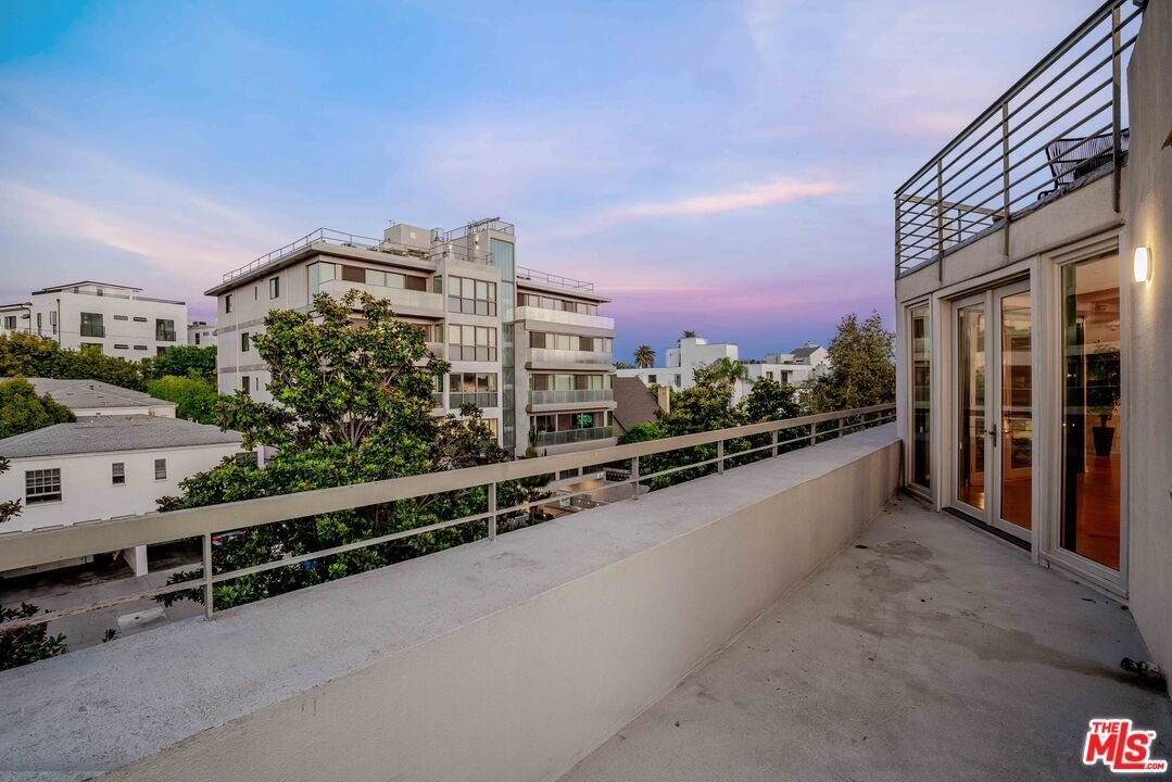 Condo in Los Angeles, California, United States 2 - 18613353