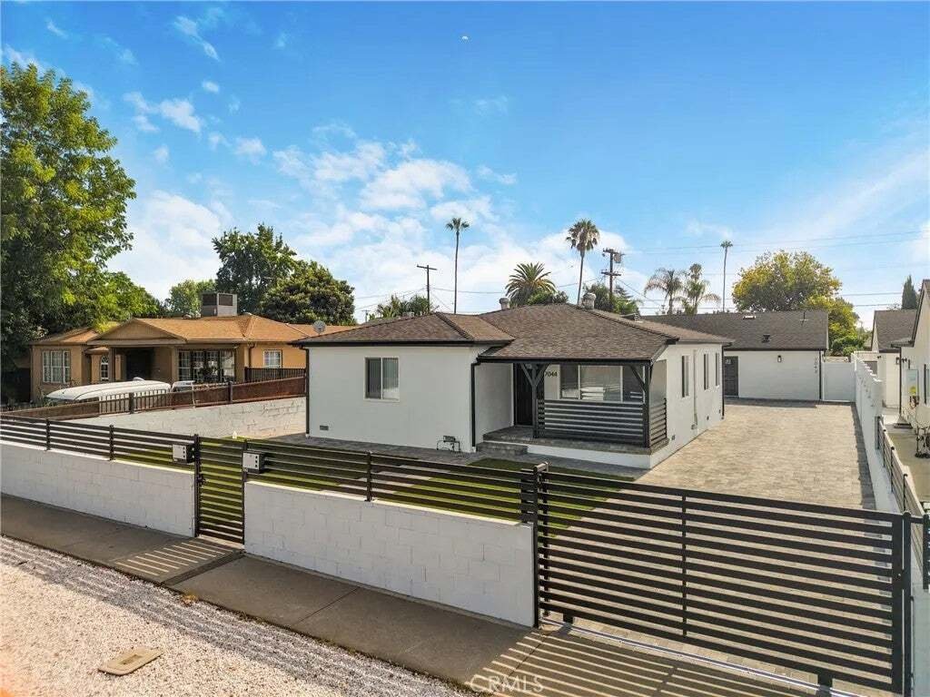 House in Los Angeles, California, United States 1 - 18615438