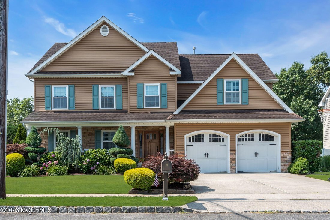 House in Brick Township, New Jersey, United States 1 - 18615447