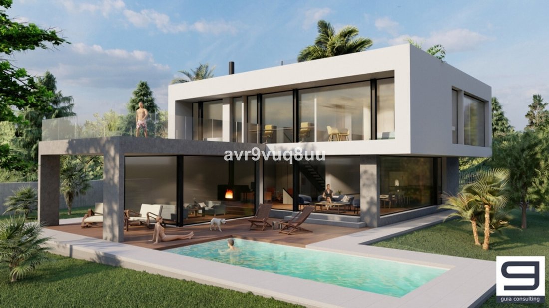 Villa in Elviria-Cabopino, Marbella, Spain 1 - 14116936