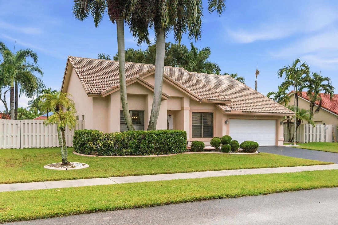 House in Davie, Florida, United States 3 - 18612379