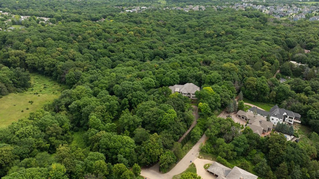 House in Eden Prairie, Minnesota, United States 3 - 18614009