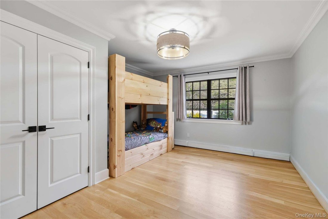 House in Melville, New York, United States 5 - 18612298