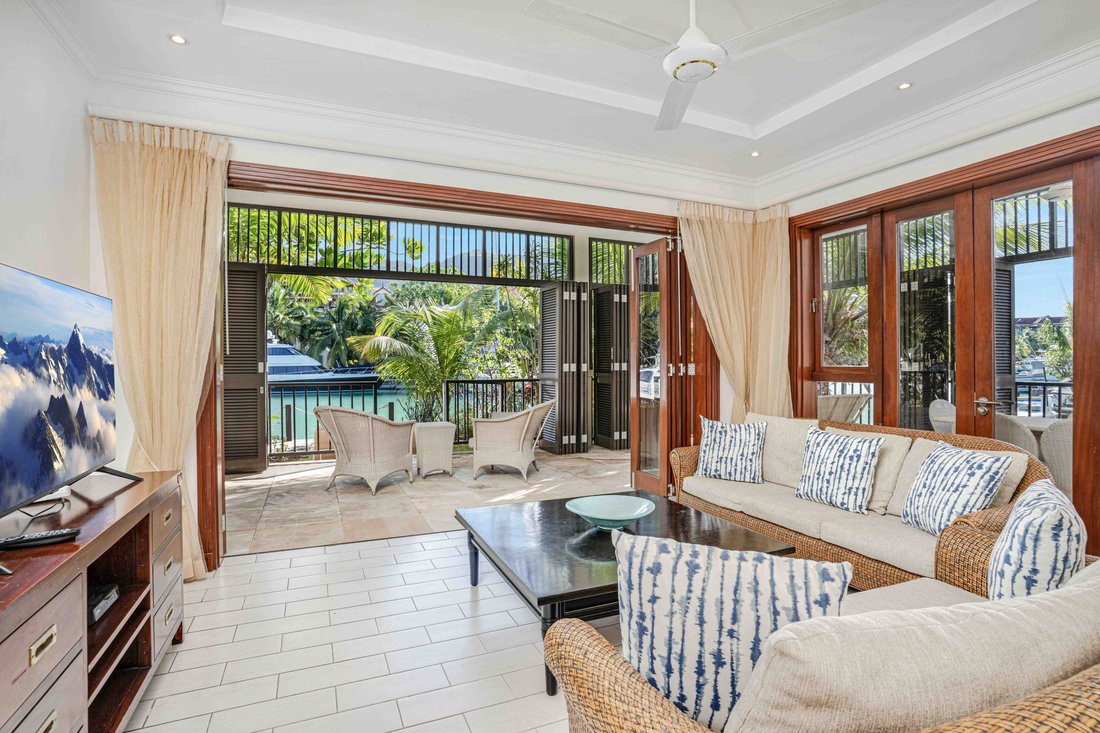 Townhouse in Providence, Seychelles 5 - 18608974