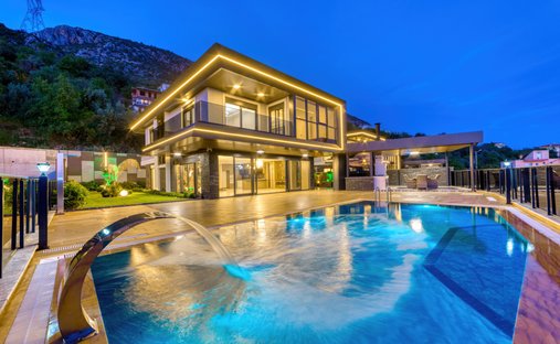 Villa in Alanya, Antalya, Türkei 1