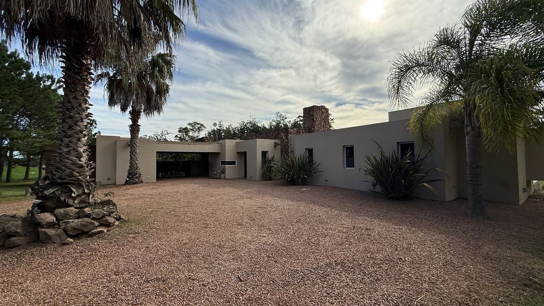 Casa a Laguna Blanca, Dipartimento di Maldonado, Uruguay 1 - 18610471