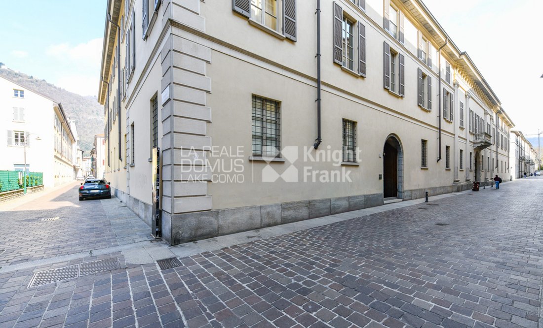 Apartment in Historic Center, Como, Lombardy 1 - 17719333