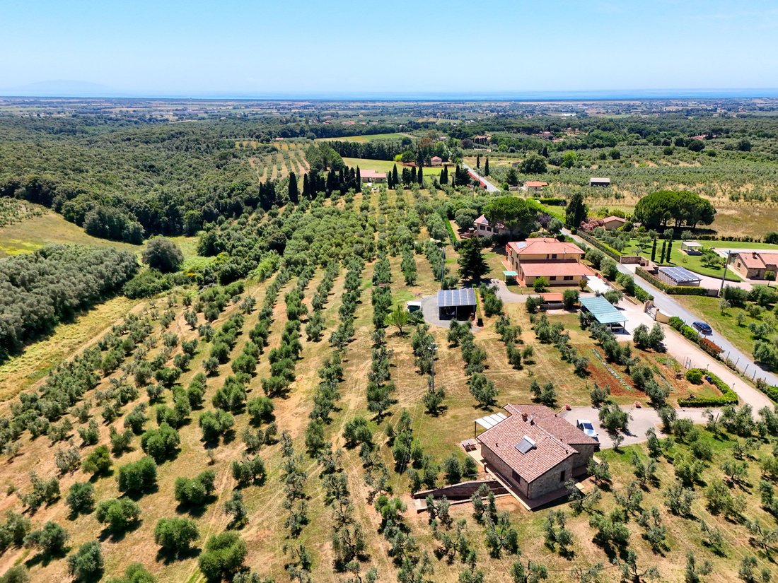 Villa in Casale Marittimo, Tuscany, Italy 1 - 18616021