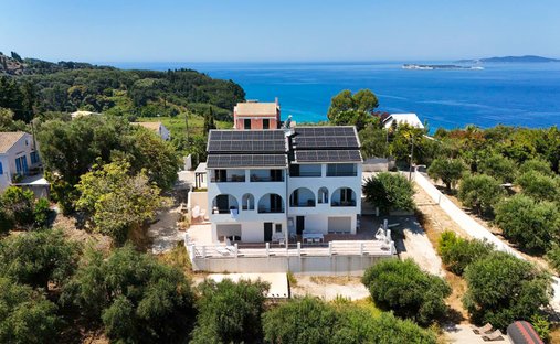 Casa in Northern Corfu, Peloponnese, Western Greece and the Ionian, Grecia 1