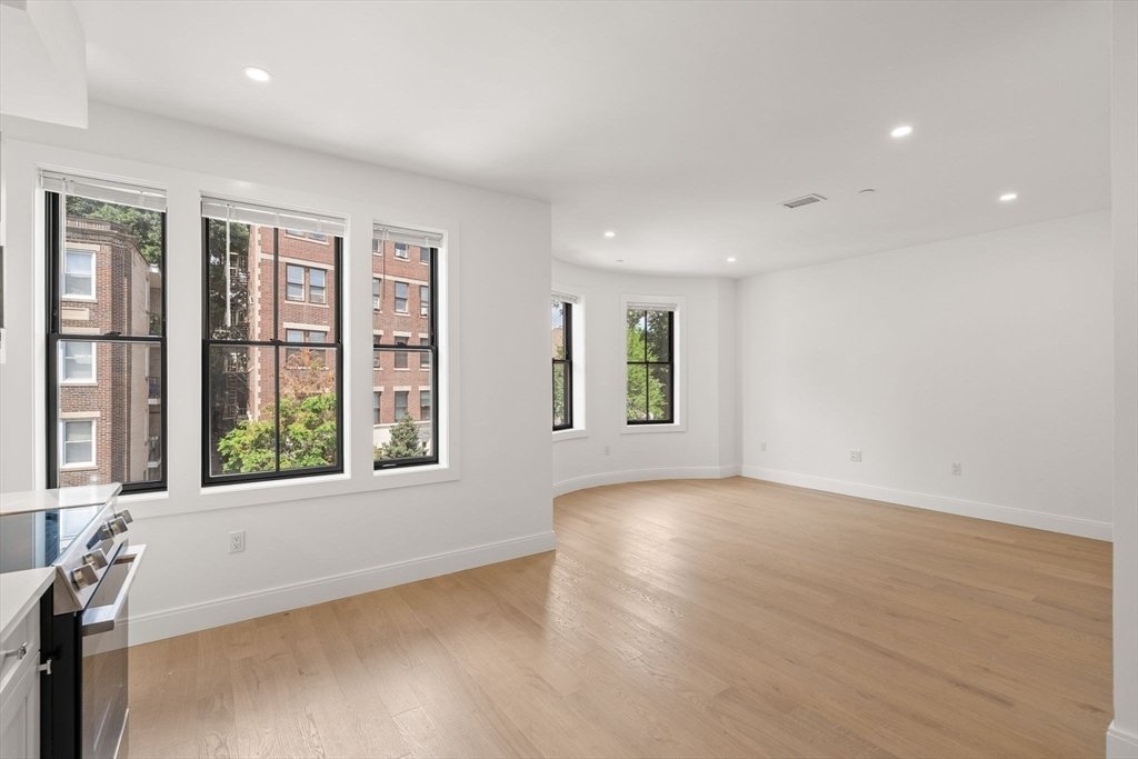 Condo in Boston, Massachusetts, United States 3 - 18621033