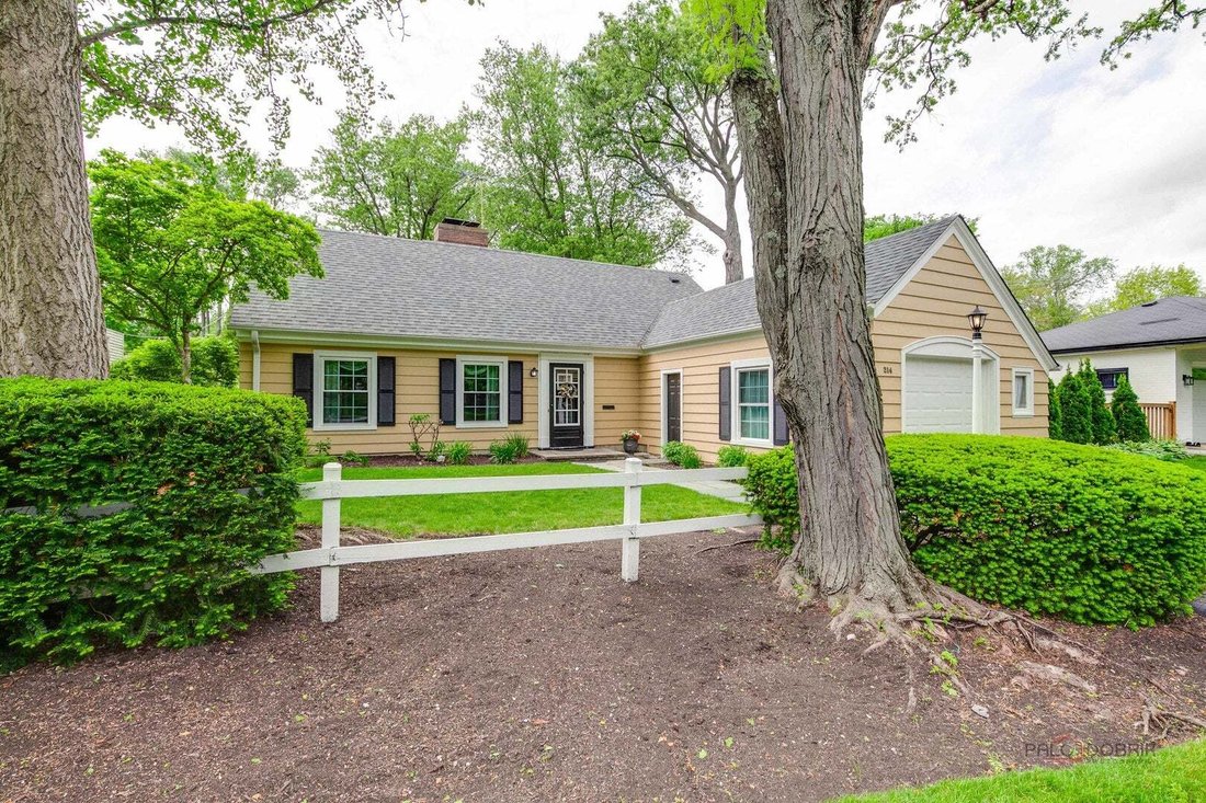 House in Lake Bluff, Illinois, United States 2 - 18617403