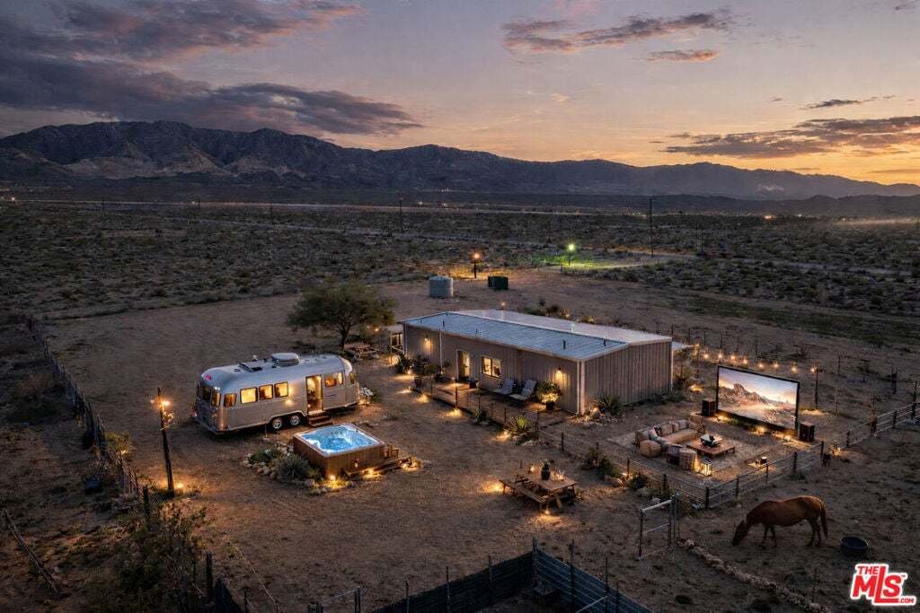 House in Lucerne Valley, California, United States 1 - 18616972