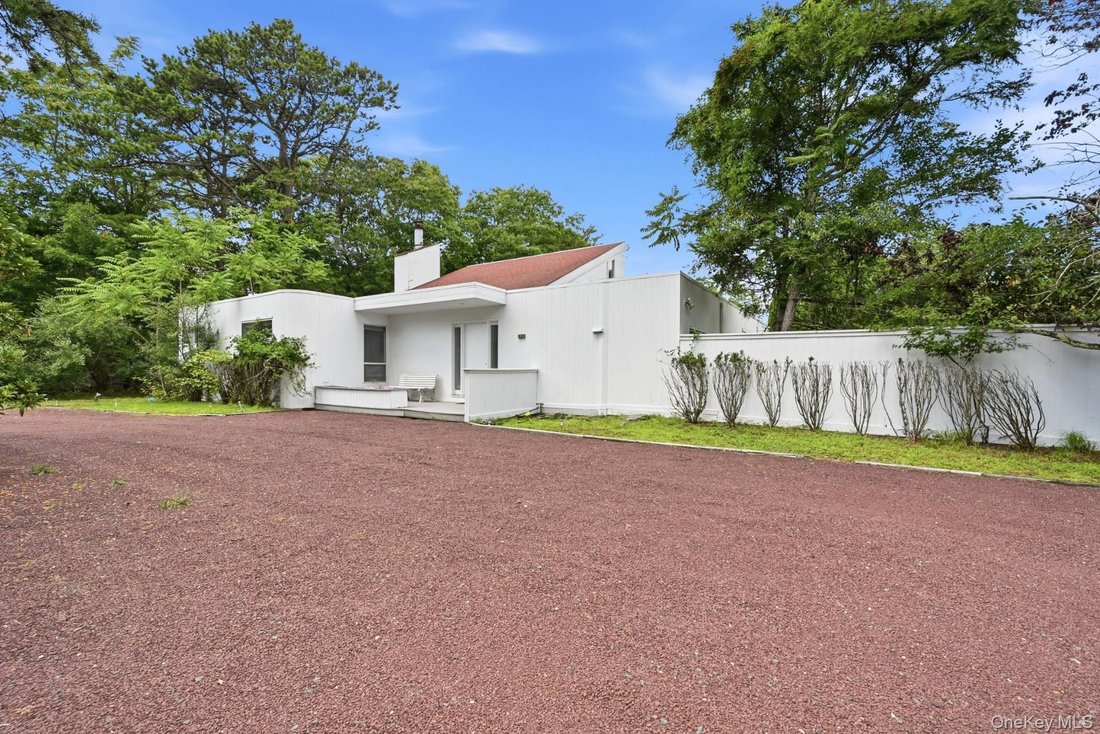 House in Quogue, New York, United States 4 - 18618570
