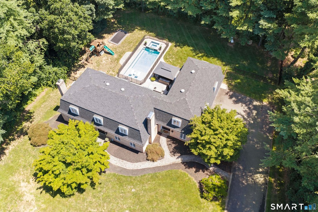 House in Cheshire, Connecticut, United States 3 - 18620169