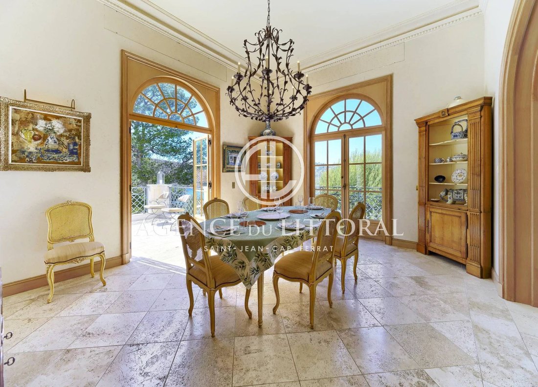 Estate in Saint-Jean-Cap-Ferrat, Provence-Alpes-Côte d'Azur, France 5 - 15741278