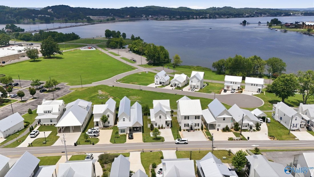 House in Guntersville, Alabama, United States 3 - 18618467