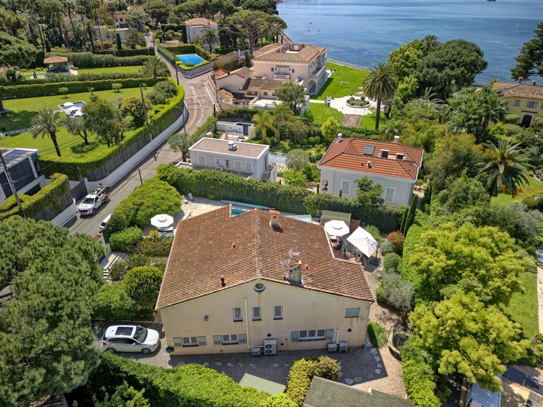 Villa in French Riviera, Provence-Alpes-Côte d'Azur, France 1 - 17553186