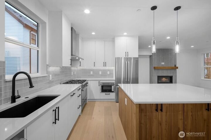 Condo in Issaquah, Washington, United States 5 - 18620069