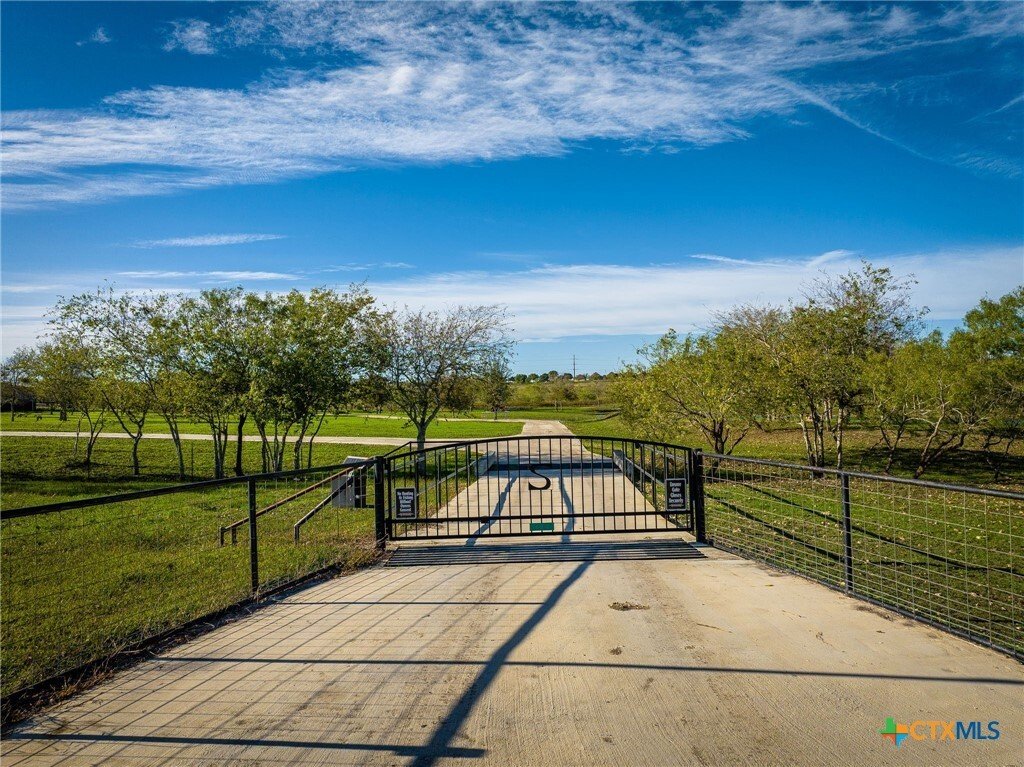 House in New Braunfels, Texas, United States 2 - 18621360