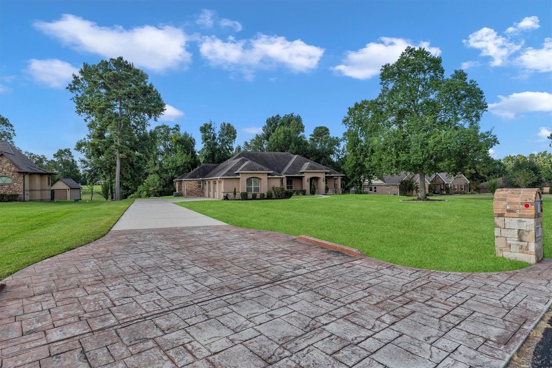 House in Willis, Texas, United States 3 - 18621329