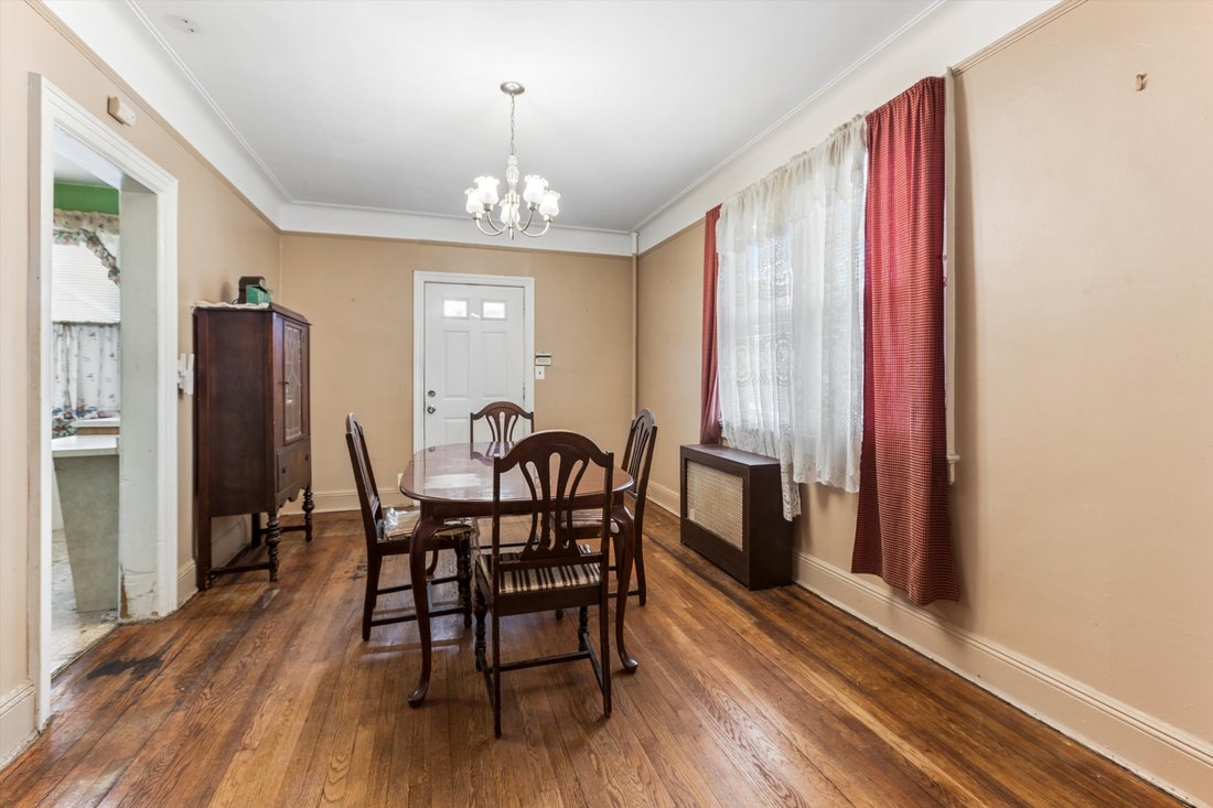 House in New York, New York, United States 3 - 18616906