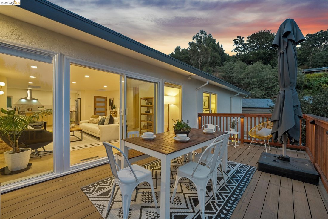 House in Oakland, California, United States 4 - 18623745