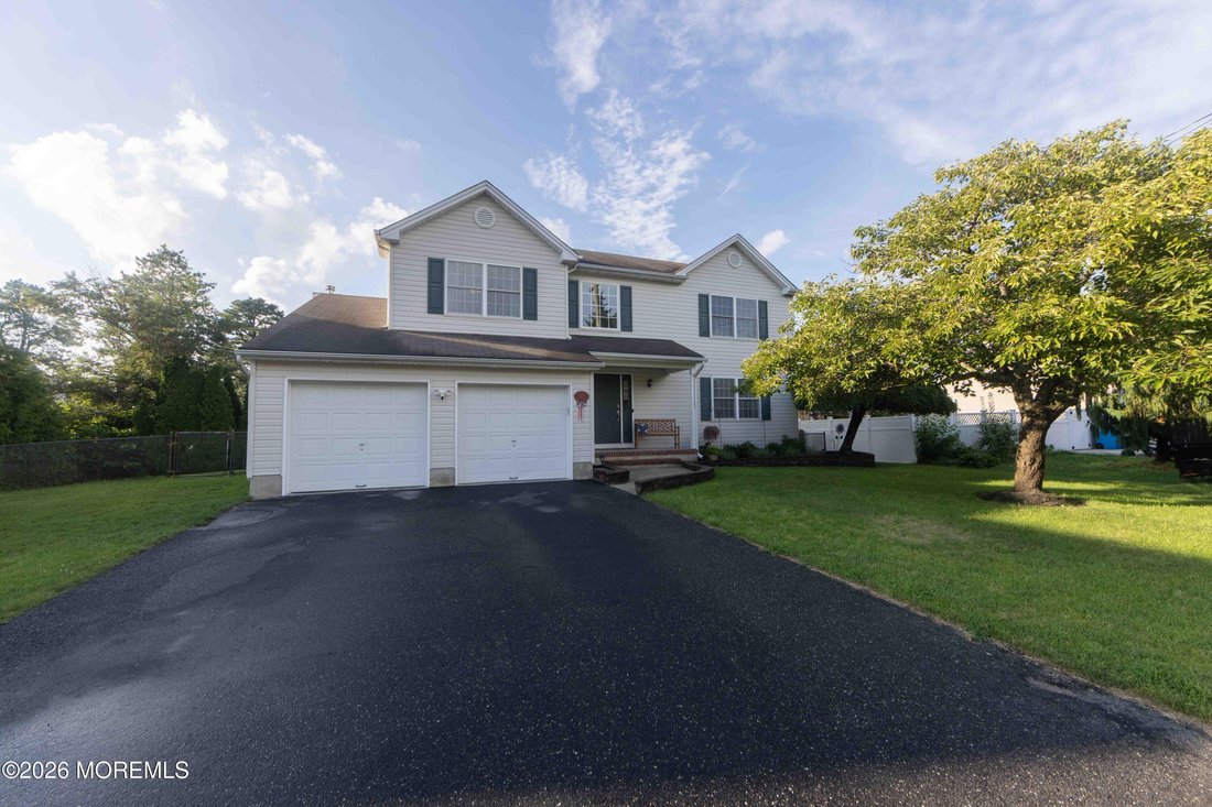 House in Toms River, New Jersey, United States 1 - 18620138