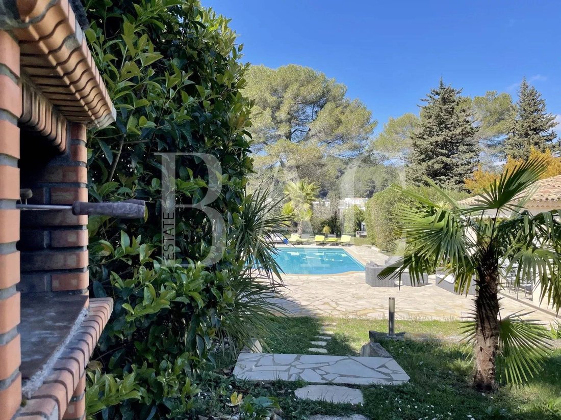 Land in Cannes, Provence-Alpes-Côte d'Azur, France 3 - 15622507