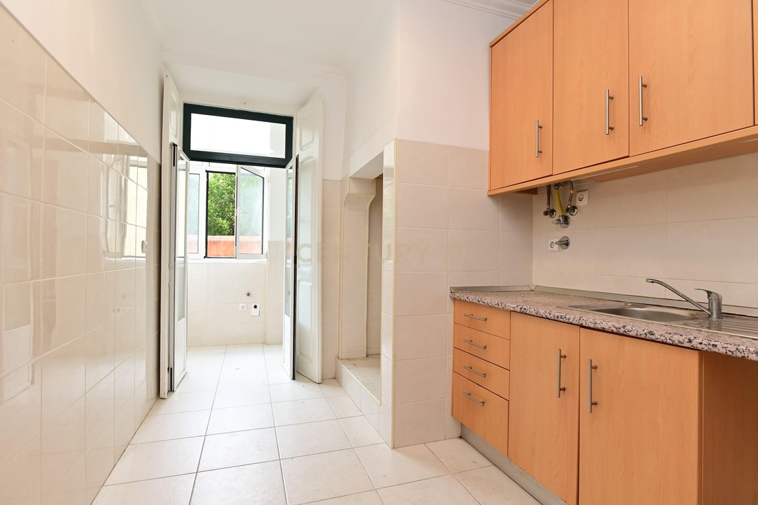 Apartment in Arroios, Lisbon, Portugal 3 - 18615931