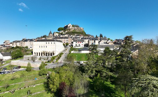 Villa à Sévérac-le-Château, Sévérac d'Aveyron, France 1
