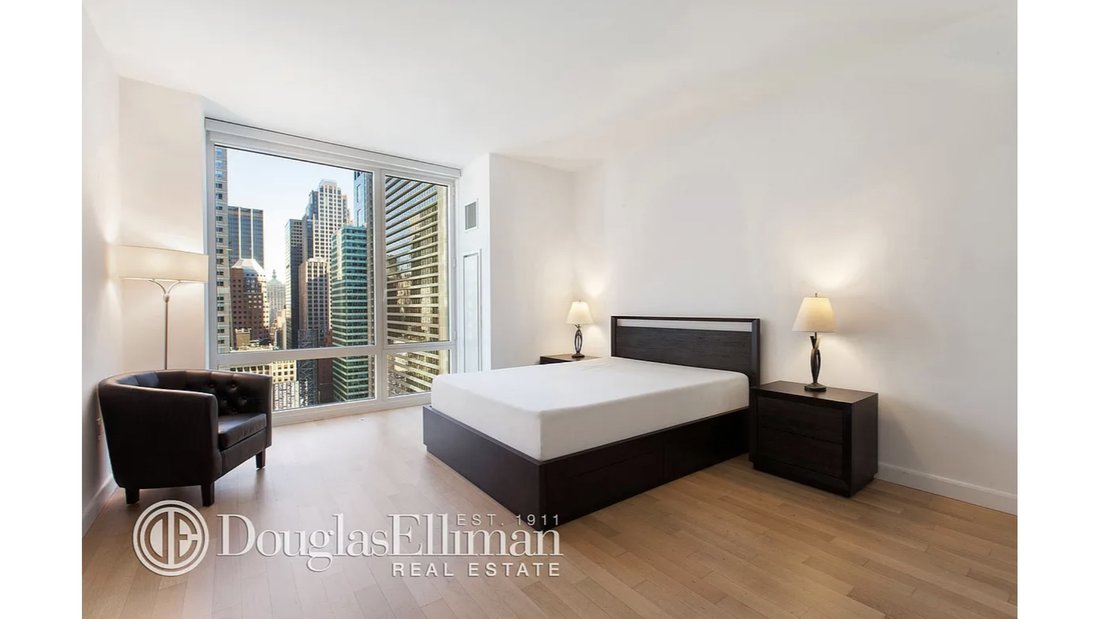 New York, New York, United States 2 - 18622314