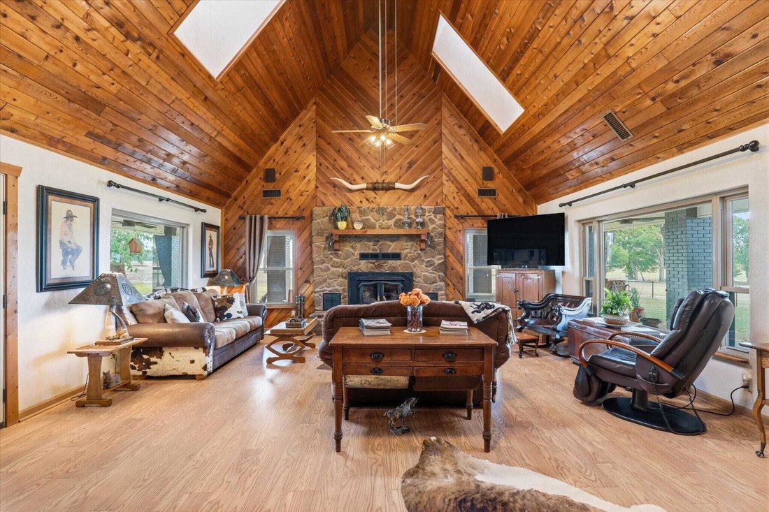 House in Gainesville, Texas, United States 5 - 18623789