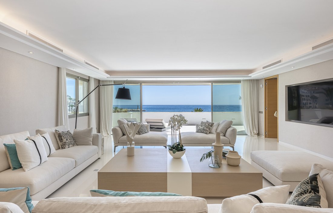 Apartment in Puerto Banus, Marbella, Spain 3 - 18616205
