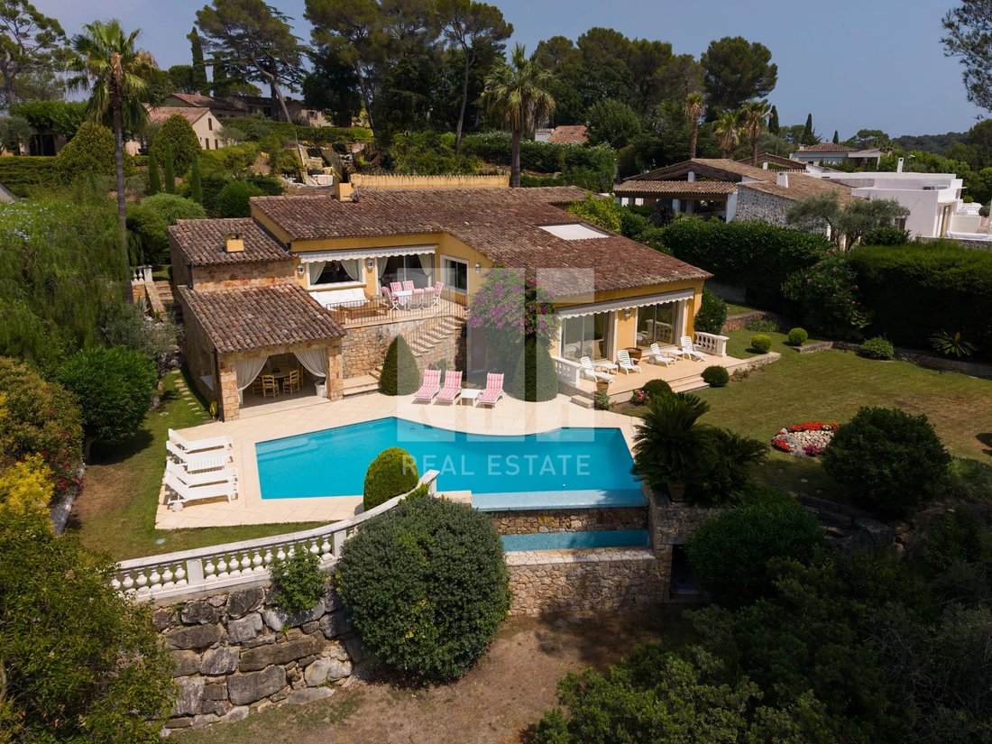 Villa in Mougins, Provence-Alpes-Côte d'Azur, France 1 - 18616221