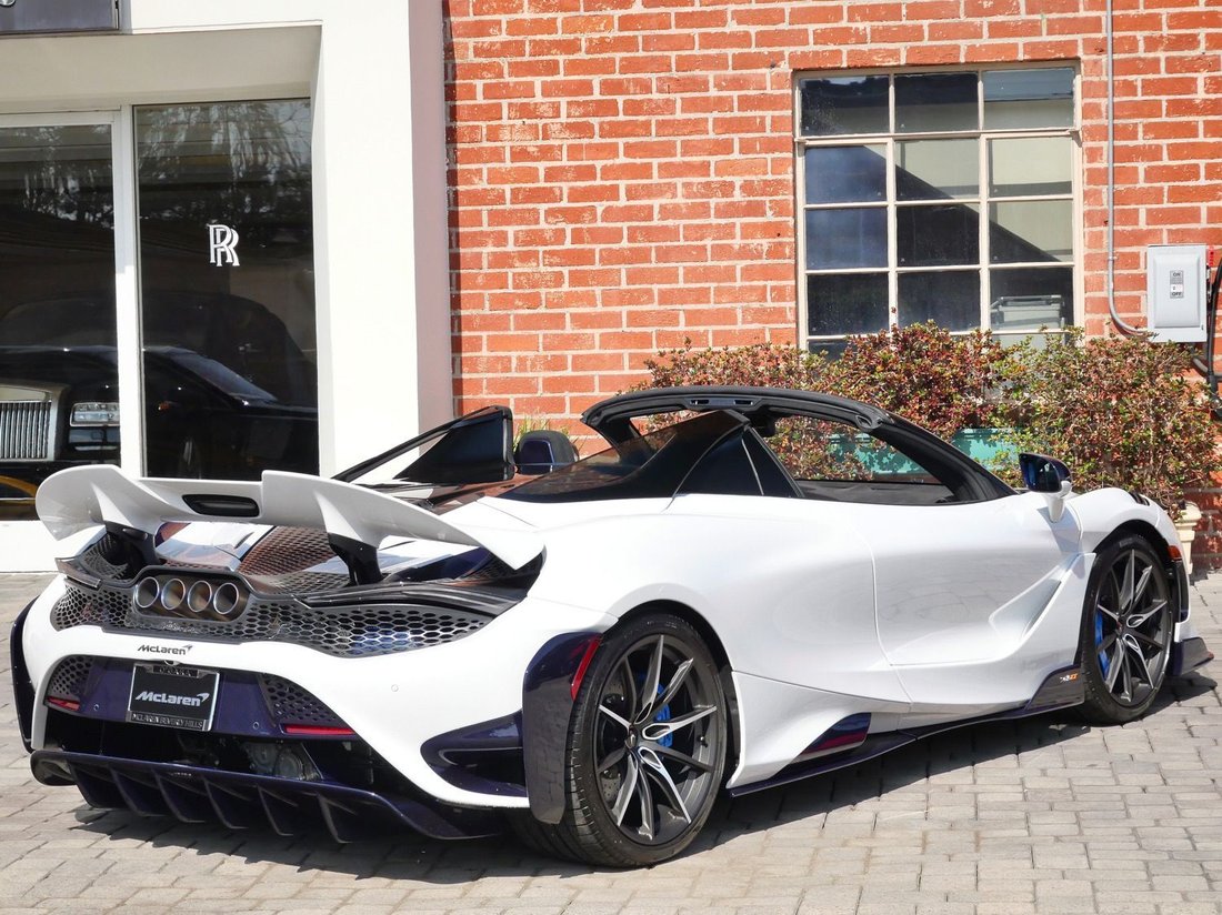 Cabriolet in Beverly Hills, CA, United States 4 - 18619117