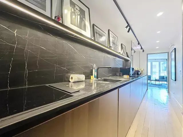 Apartment in Saint Philippe du Roule, Paris 8e Arrondissement, Paris 5 - 18196900