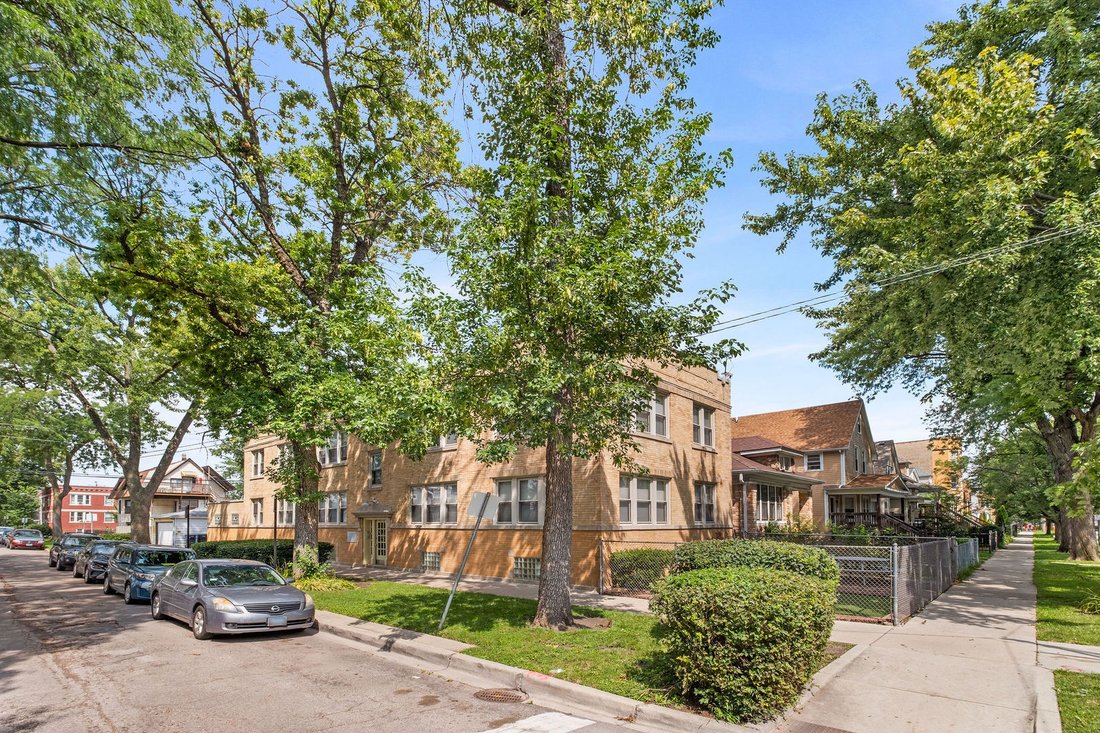 Chicago, Illinois, United States 3 - 18616306
