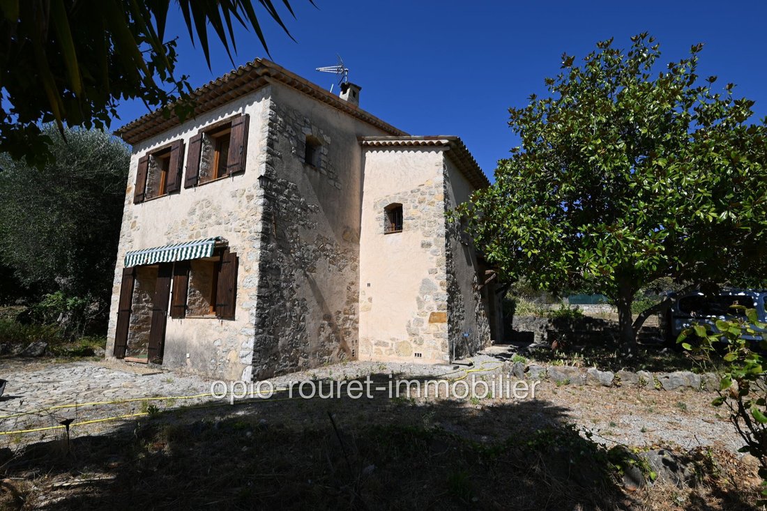 Villa in Le Rouret, Provence-Alpes-Côte d'Azur, France 1 - 18620574
