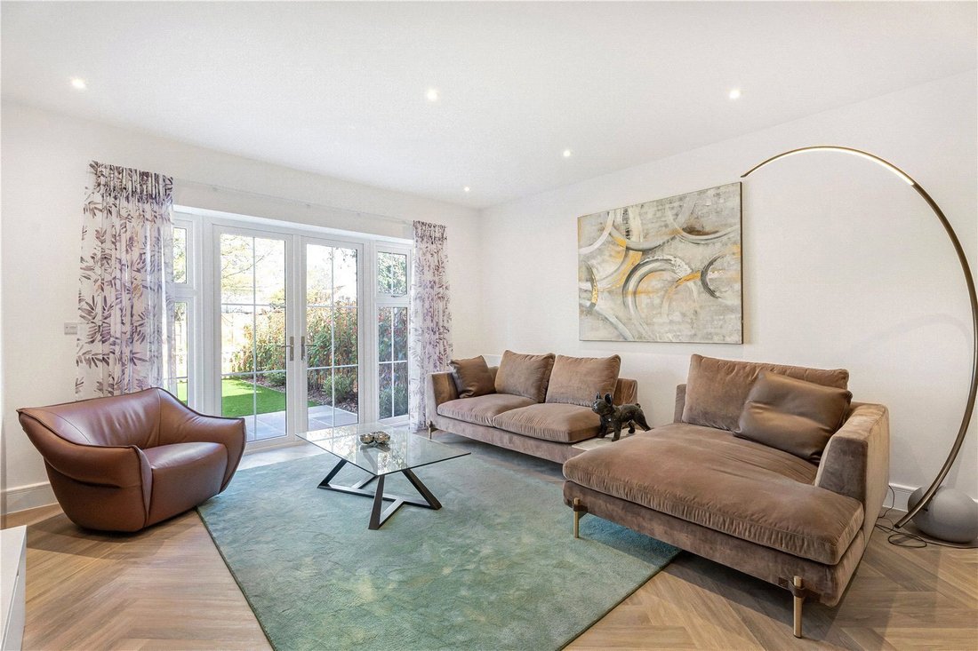 Apartment in Osidge, Barnet, England 3 - 18617146