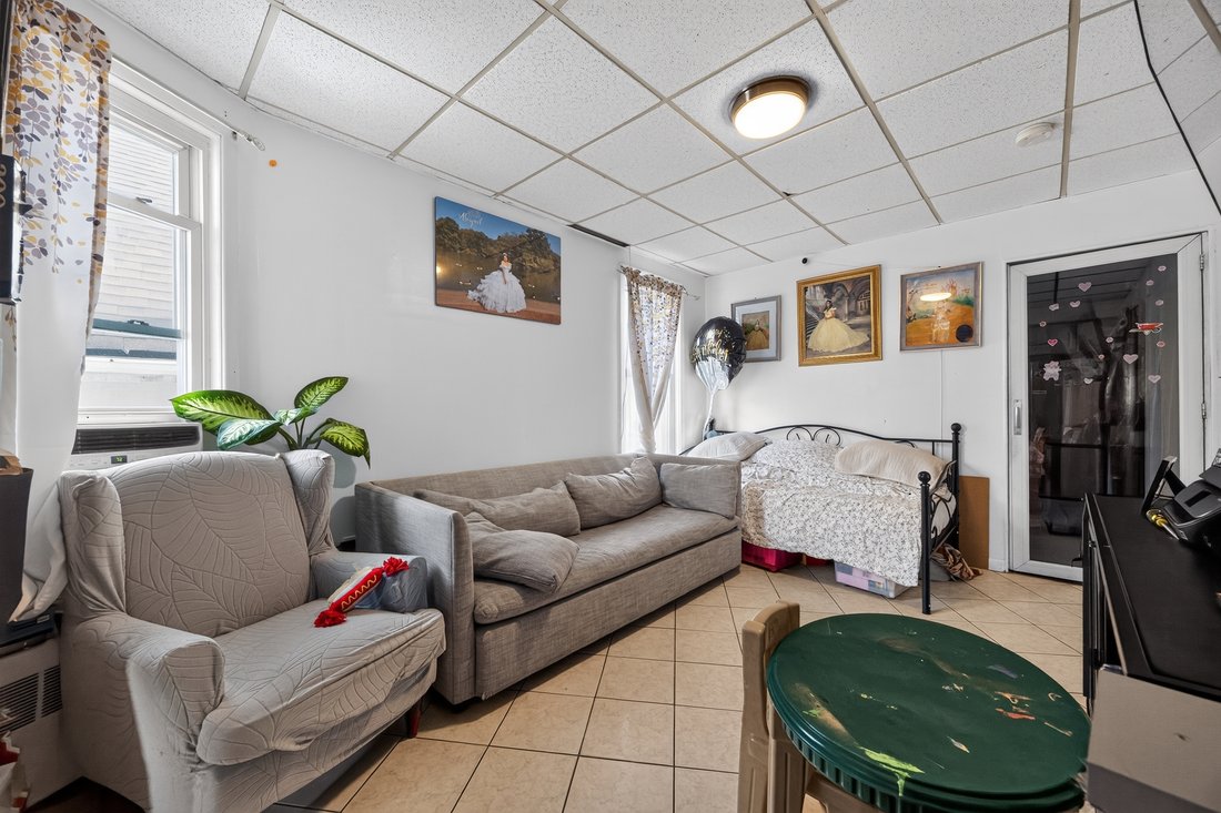 Apartment in Clifton, New Jersey, United States 2 - 18621792