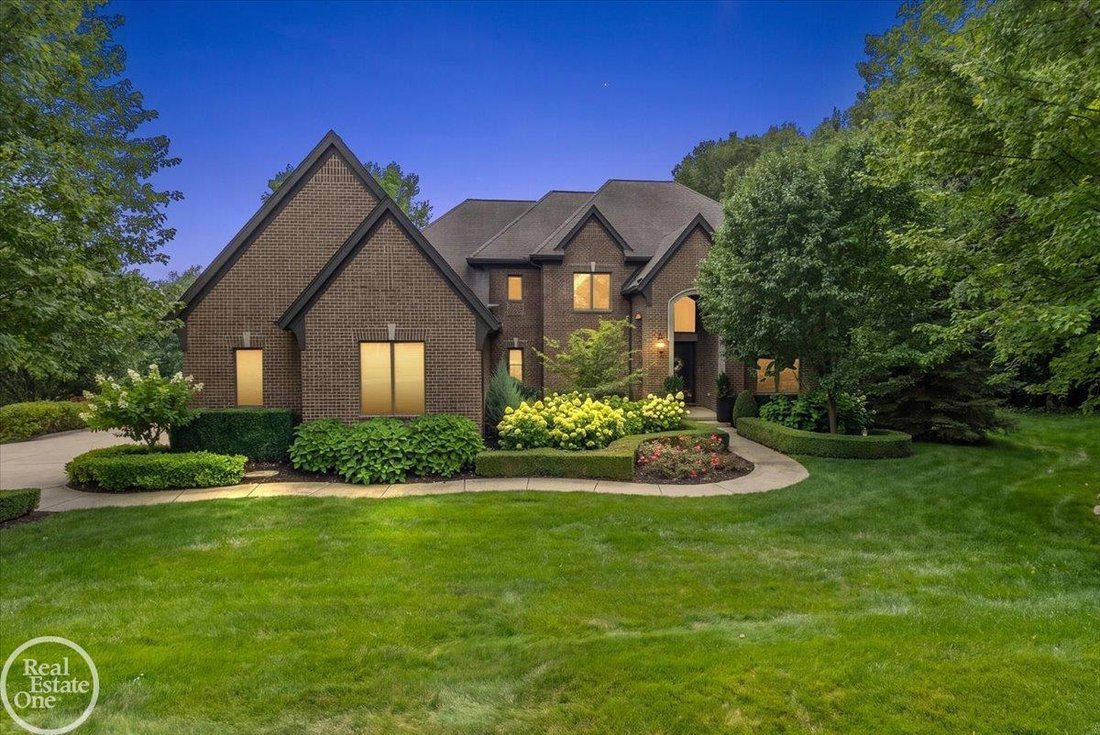 House in Oakland charter Township, Michigan, United States 1 - 18619587