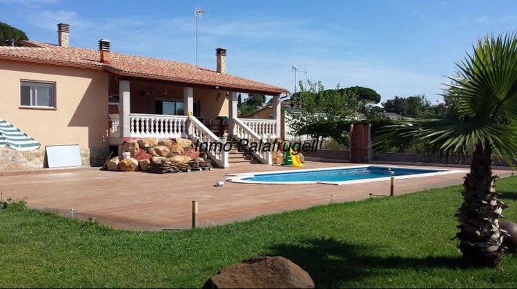 Villa in Caldes de Malavella, Catalonia, Spain 2 - 18351216