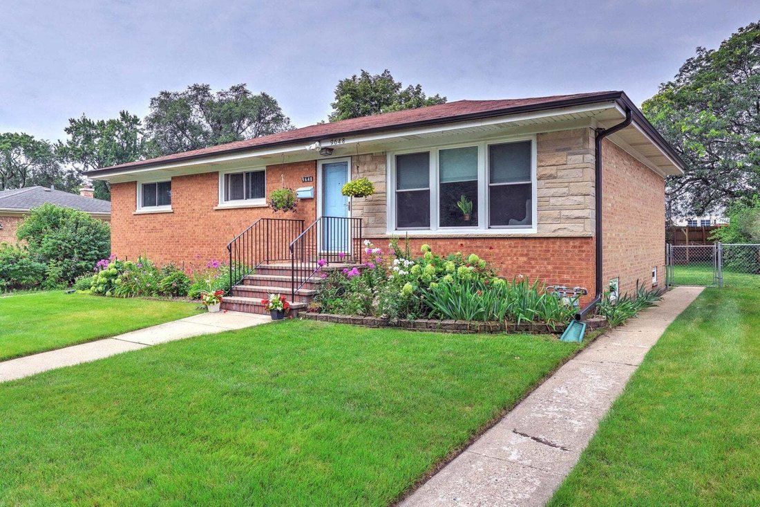 House in Skokie, Illinois, United States 1 - 18620245