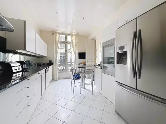 Wohnung in Saint Philippe du Roule, Paris 8e Arrondissement, Paris 5 - 16469713