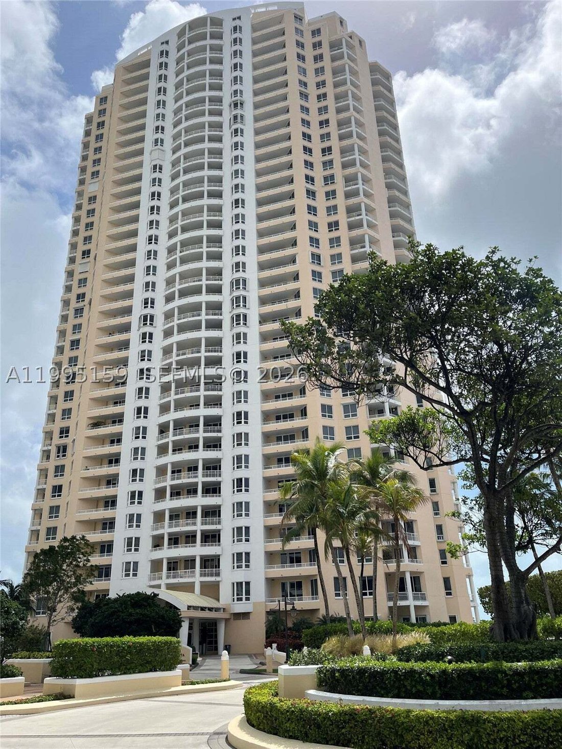 Condo in Miami, Florida, United States 3 - 17568468